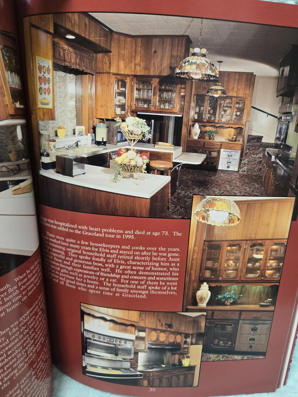 Elvis Graceland Offical Guide Book